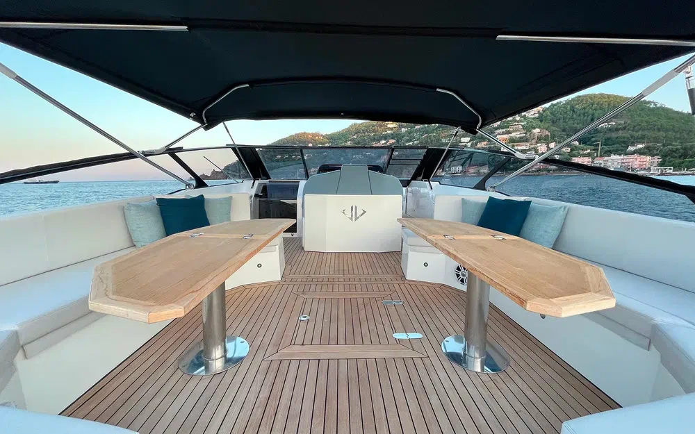 slider 10 BB Yachts 44 Panarea