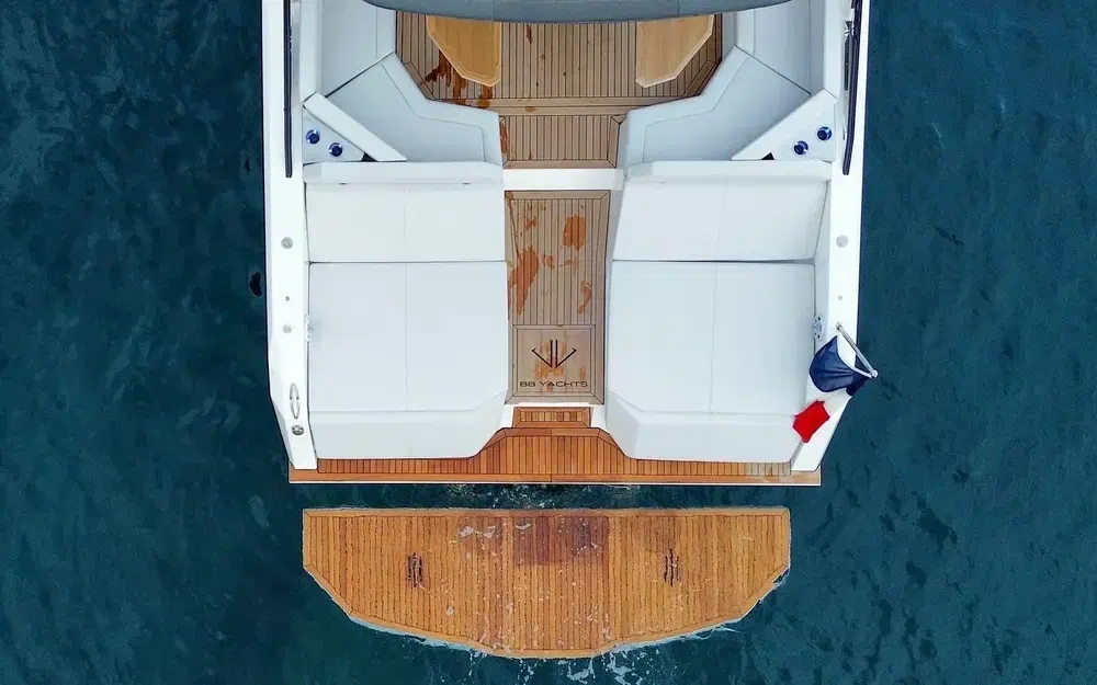 slider 5 BB Yachts 44 Panarea