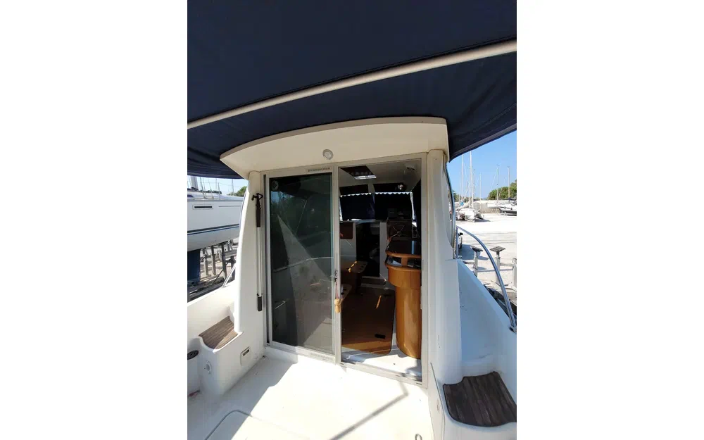 slider 24 Beneteau Antares 760