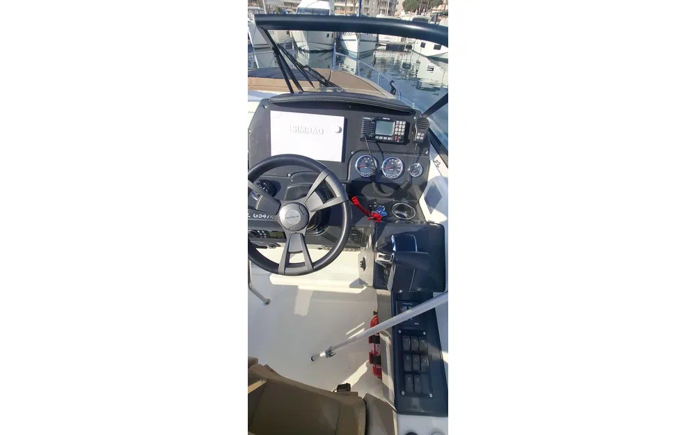 slider 1 Quicksilver Activ 805 Cruiser