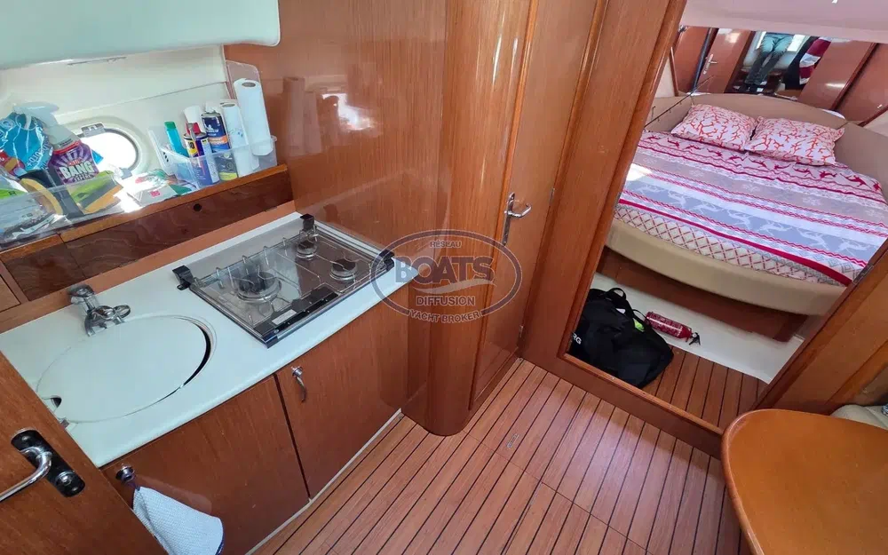 slider 11 Jeanneau Prestige 34 S