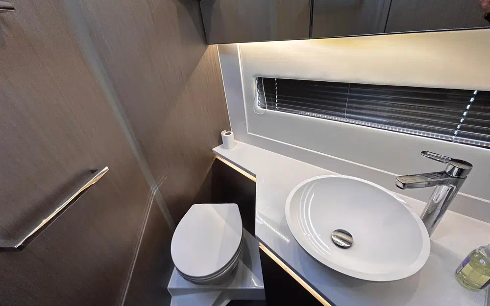 slider 16 Jeanneau Merry Fisher 1295 Fly