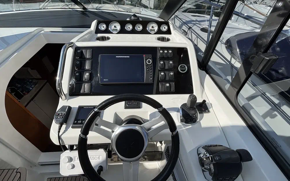 slider 13 Jeanneau Leader 36