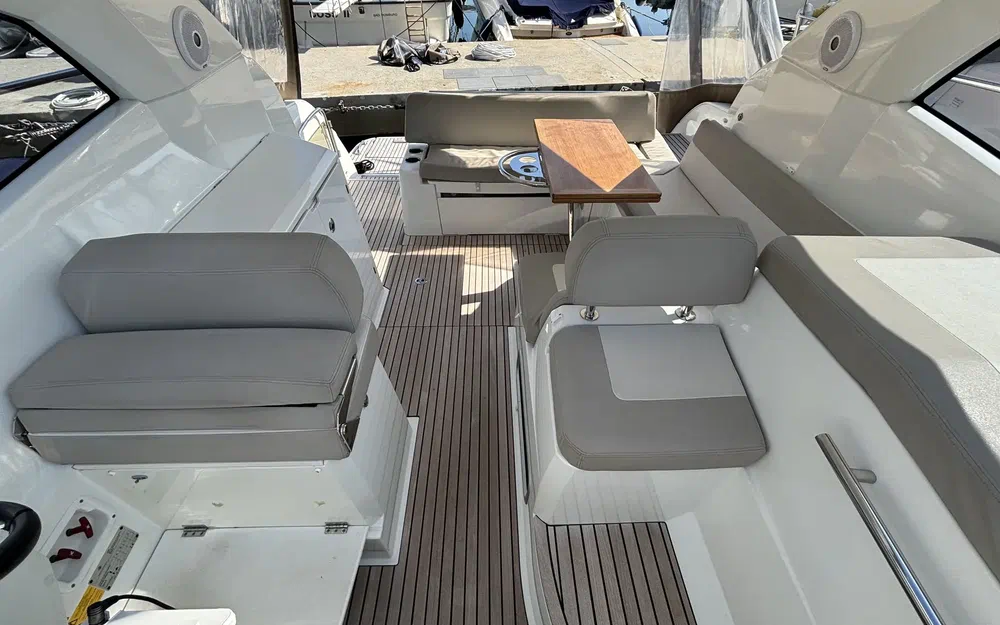 slider 15 Jeanneau Leader 36