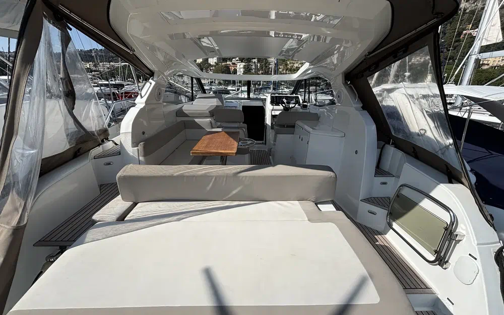 slider 21 Jeanneau Leader 36