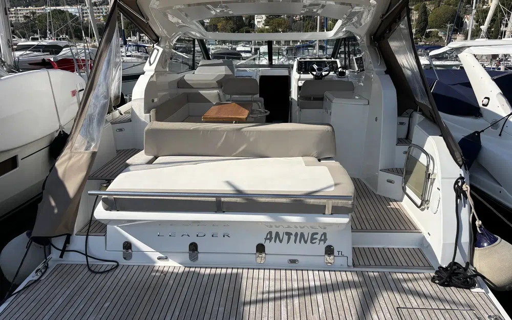 slider 23 Jeanneau Leader 36