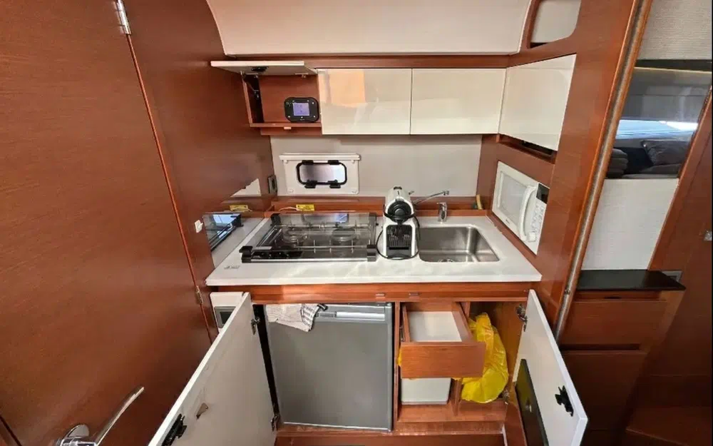 slider 24 Jeanneau Leader 36