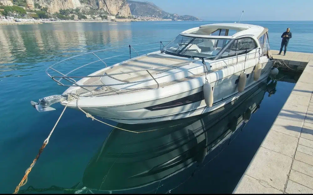 slider 2 Jeanneau Leader 36