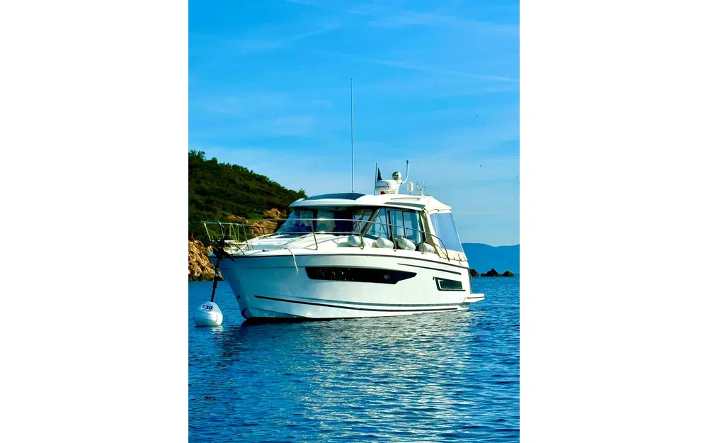 slider 15 Jeanneau Merry Fisher 895