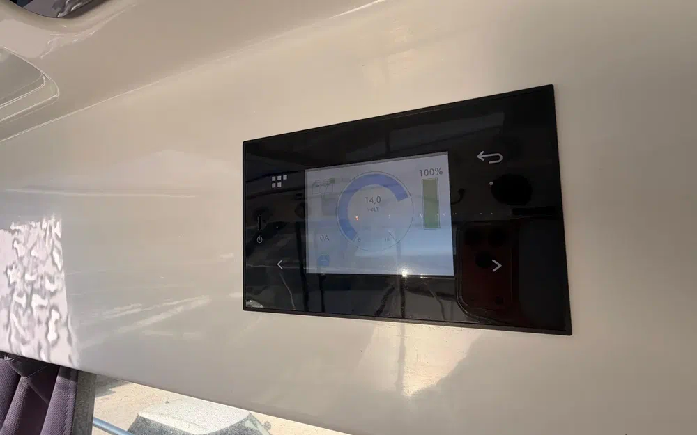 slider 5 Jeanneau Merry Fisher 895