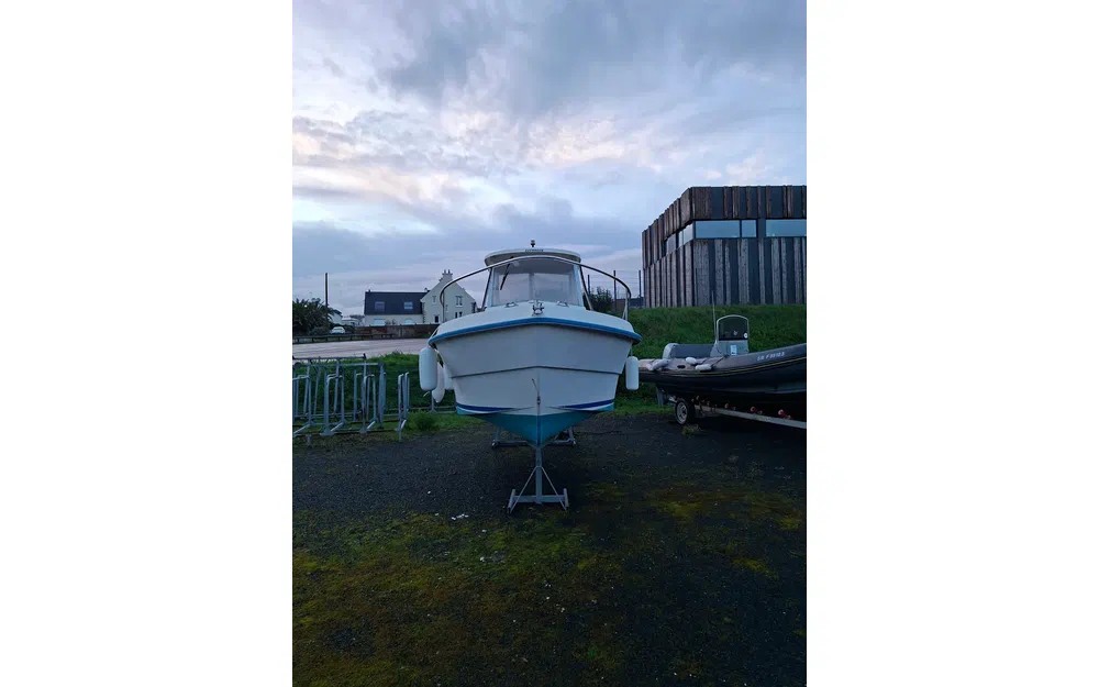 slider 0 Guymarine Antioche 550