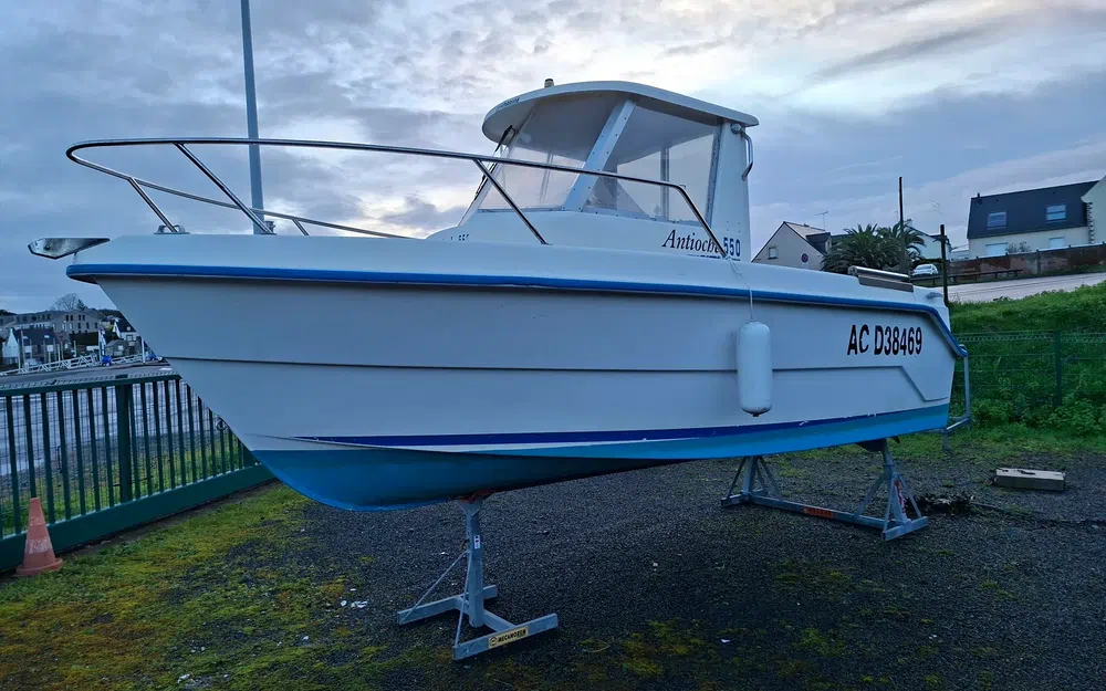 slider 1 Guymarine Antioche 550