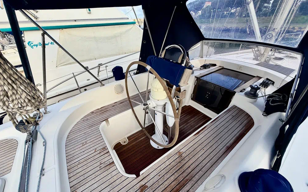 slider 7 Dufour 39 CC