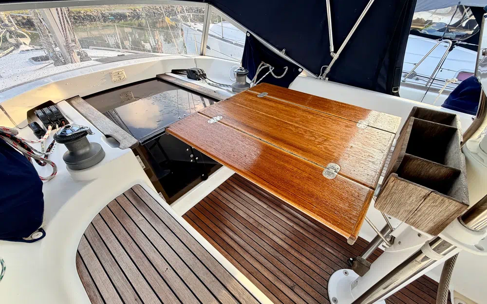 slider 9 Dufour 39 CC