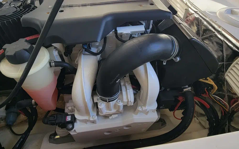 slider 5 Pirelli J29