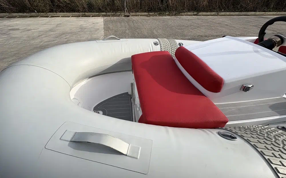 slider 7 Pirelli J29