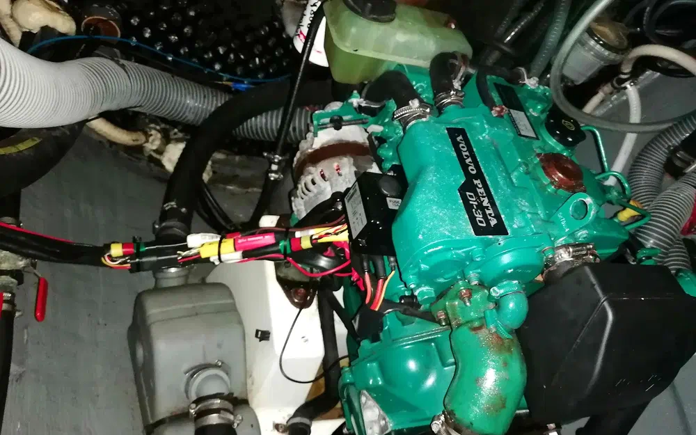 slider 19 Lagoon 380