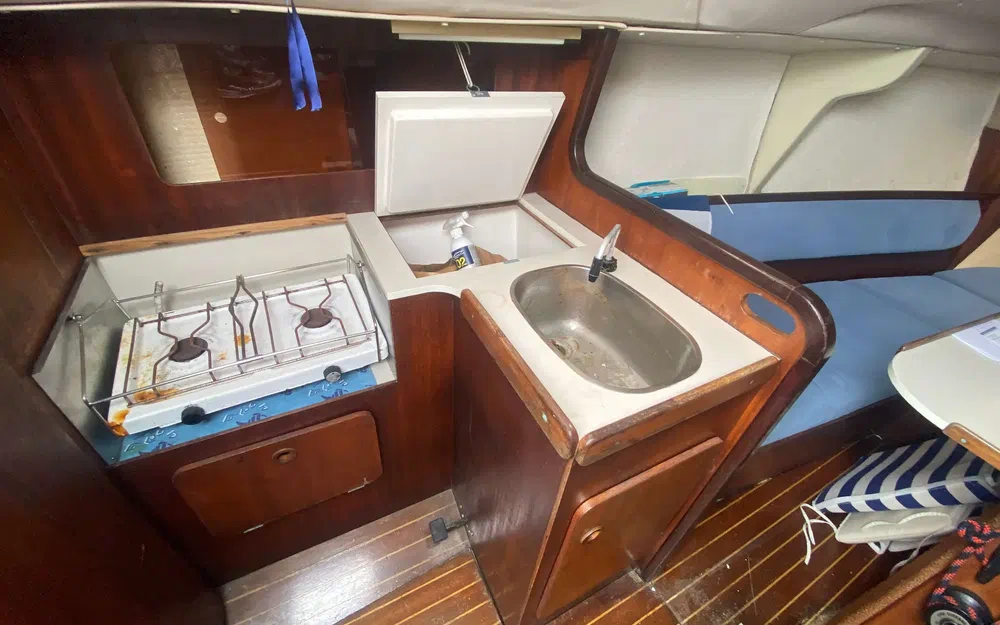 slider 11 Jeanneau Fantasia