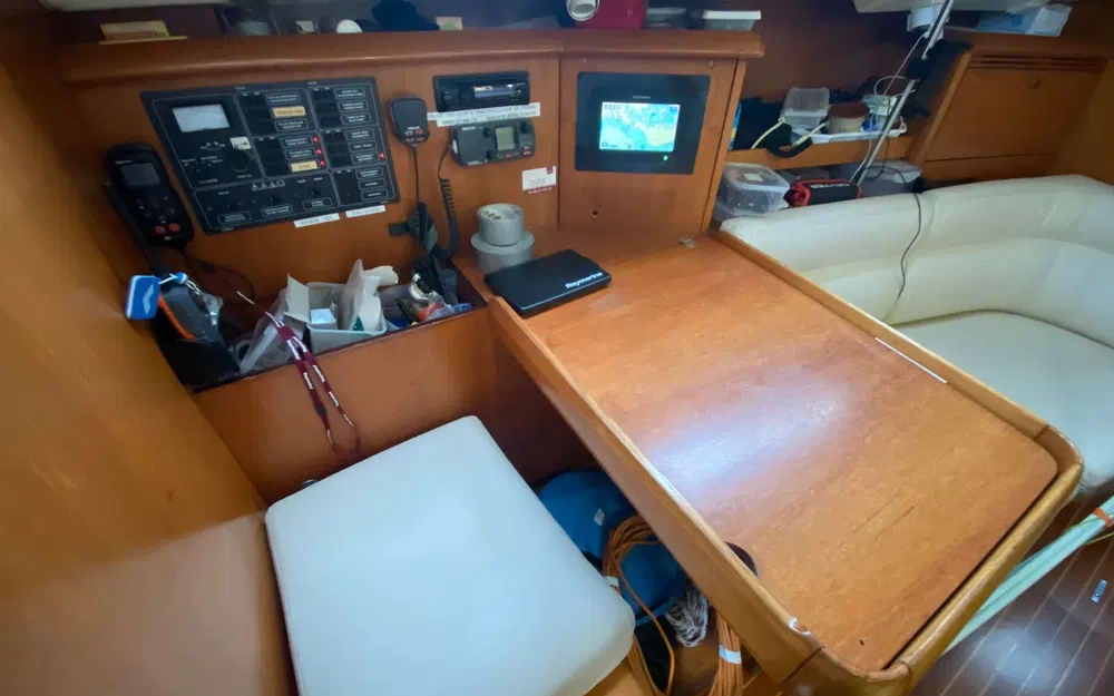 slider 12 Jeanneau Sun Fast 37