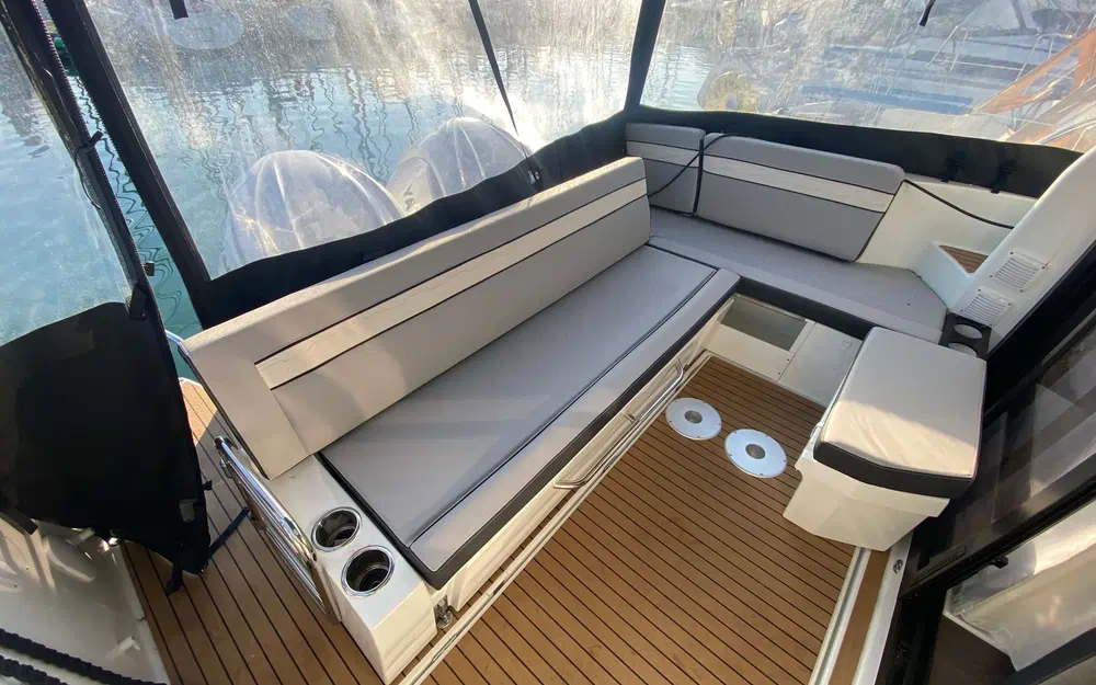 slider 9 Jeanneau Merry Fisher 1095