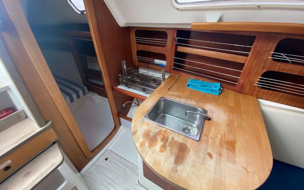 slider 9 Dufour 30 Classic