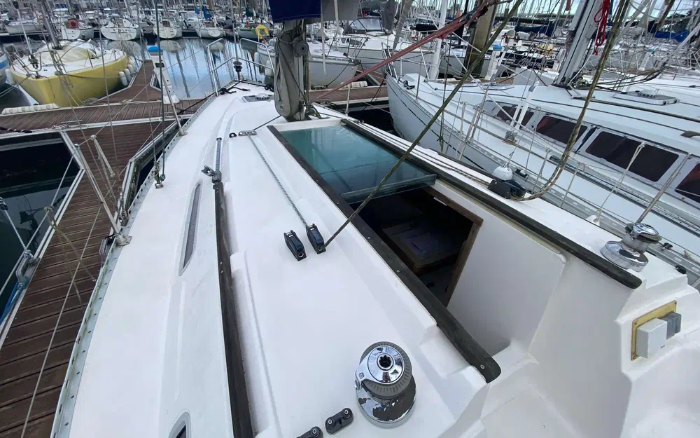 slider 2 Dufour 30 Classic