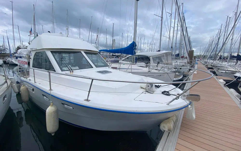 slider 1 Beneteau Antares 905