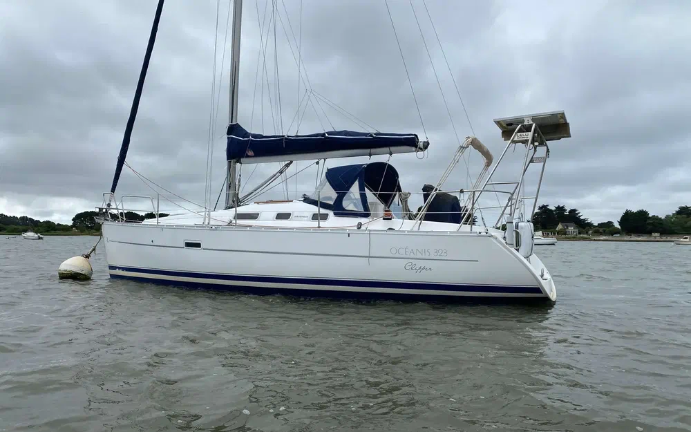 slider 0 Beneteau Oceanis 323 Clipper