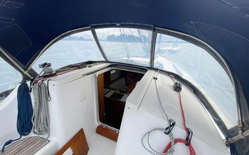 slider 9 Beneteau Oceanis 323 Clipper