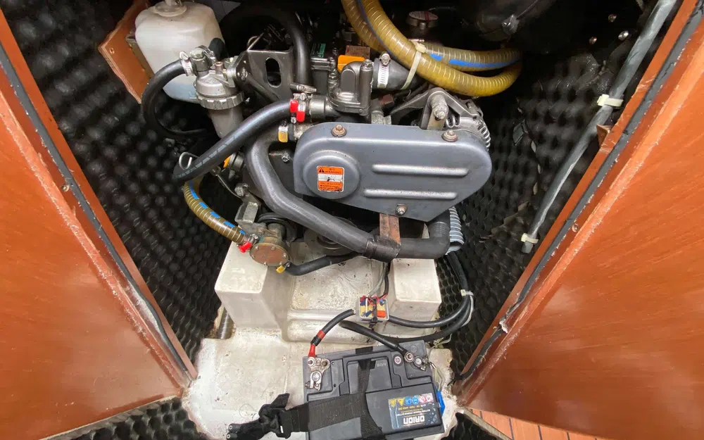 slider 23 Beneteau Oceanis 323 Clipper