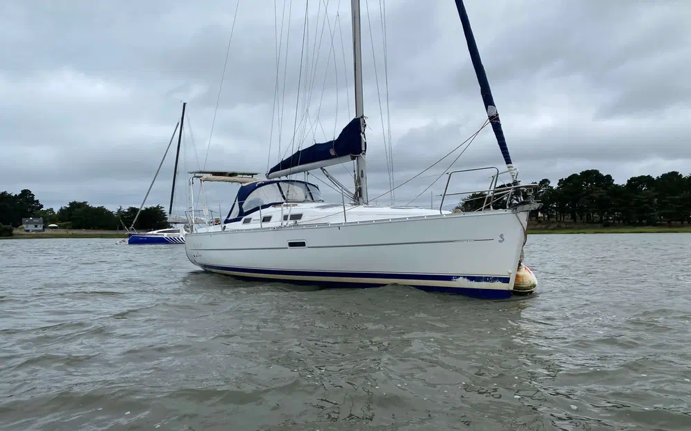slider 2 Beneteau Oceanis 323 Clipper
