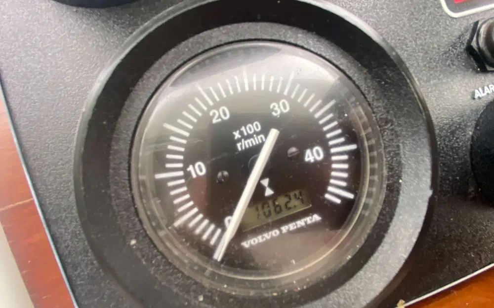 slider 10 Beneteau Antares 760