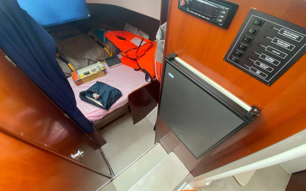 slider 11 Beneteau Antares 760