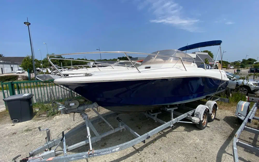 slider 0 Jeanneau Cap Camarat 715 WA