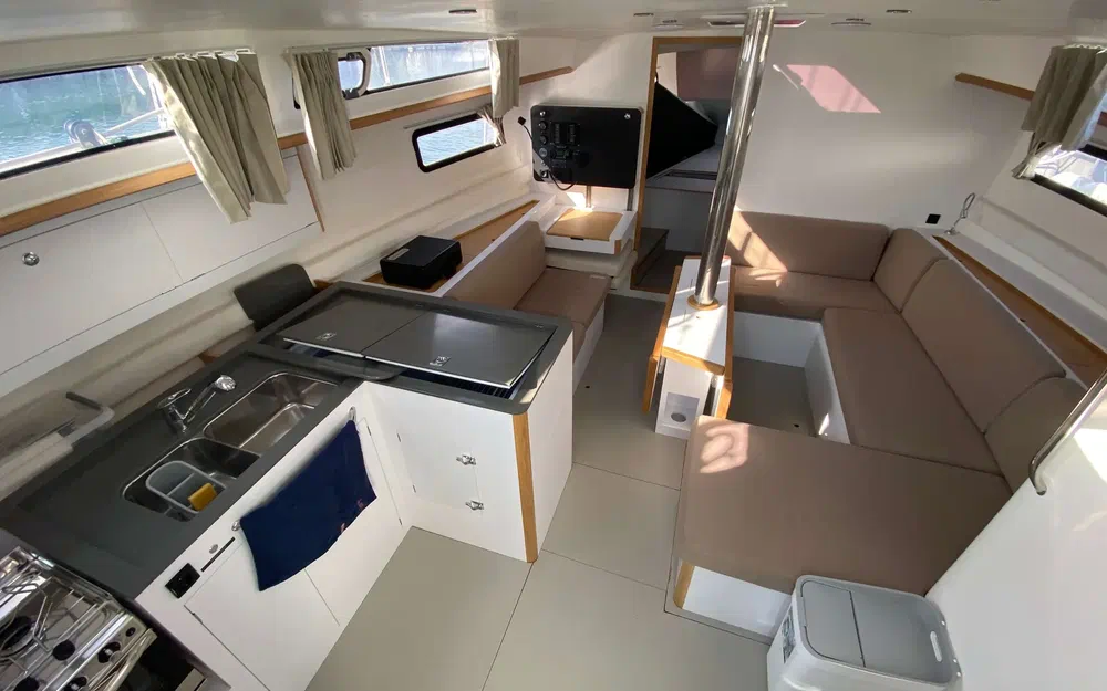 slider 15 Beneteau Oceanis 41