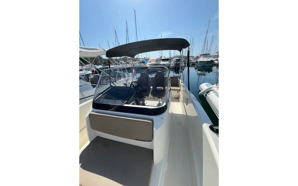 slider 8 Quicksilver Activ 675 Open