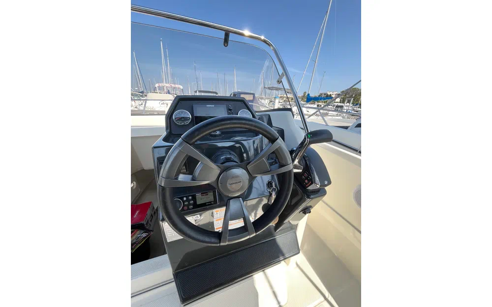 slider 9 Quicksilver Activ 675 Open