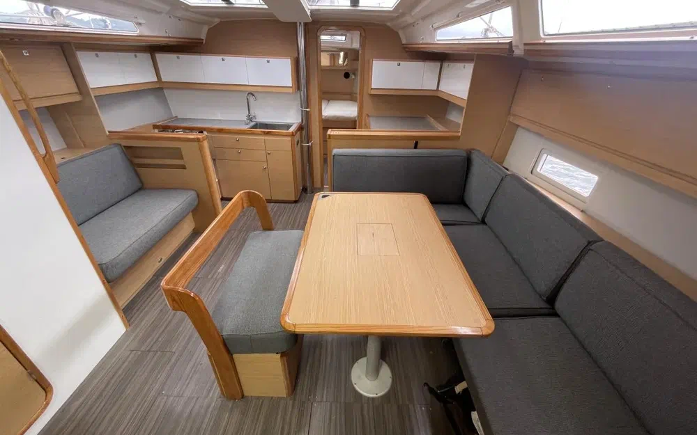 slider 20 Dufour 430 Grand Large