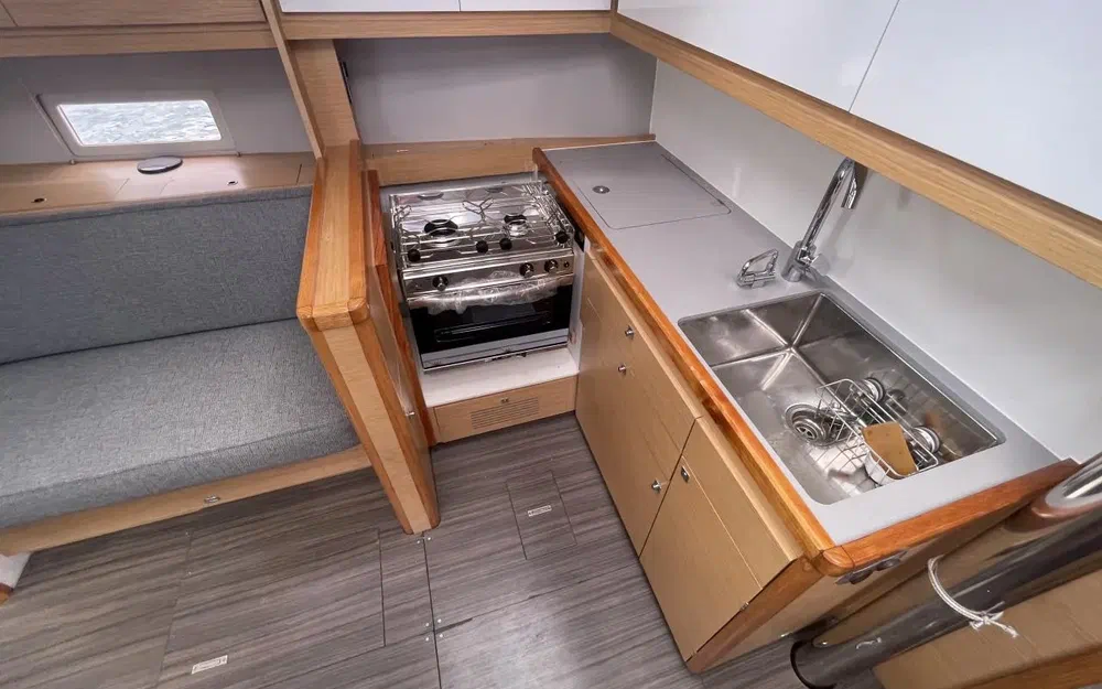 slider 23 Dufour 430 Grand Large