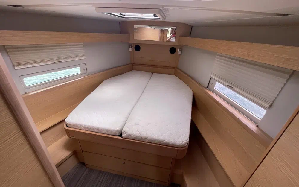 slider 25 Dufour 430 Grand Large