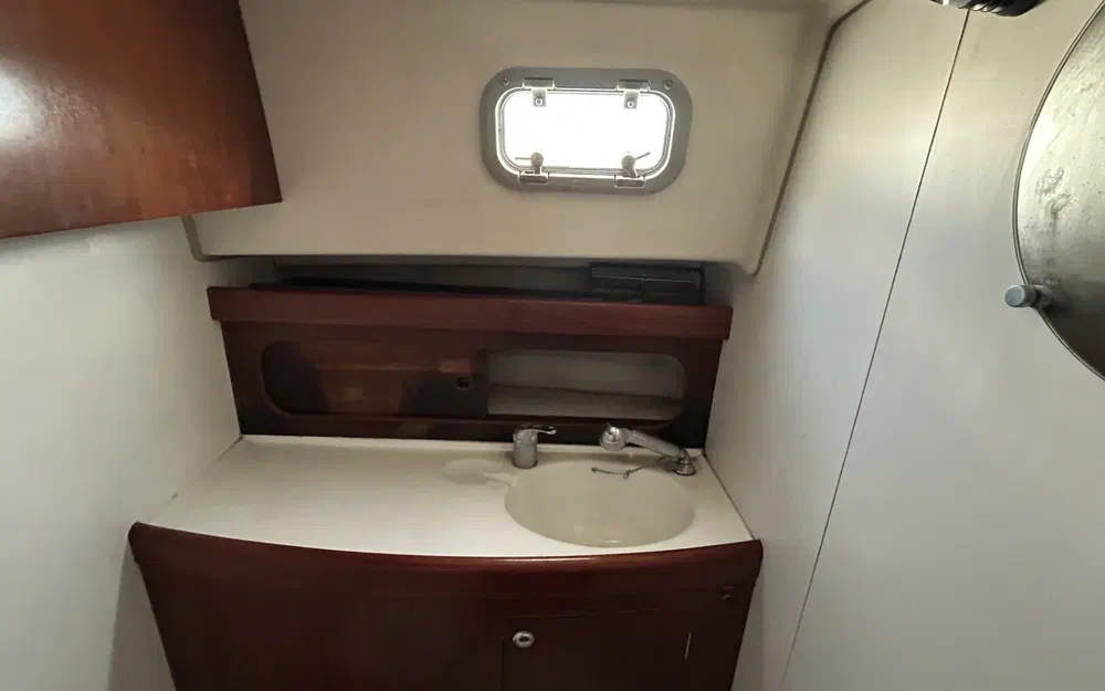 slider 16 Beneteau Antares Serie 9