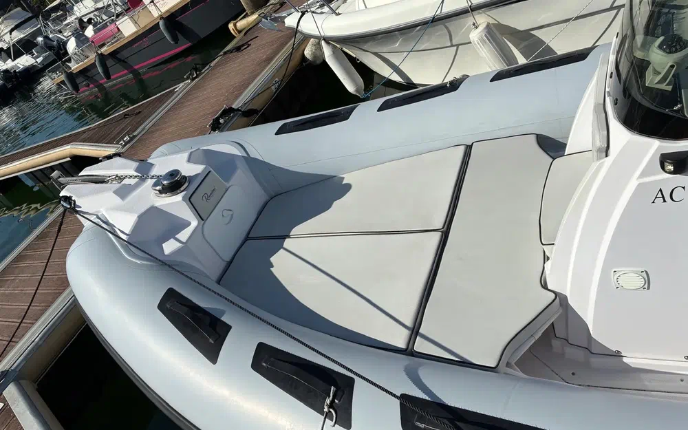 slider 14 Ranieri Cayman 19 Sport