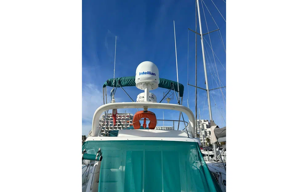 slider 18 Jeanneau Prestige 36 Fly