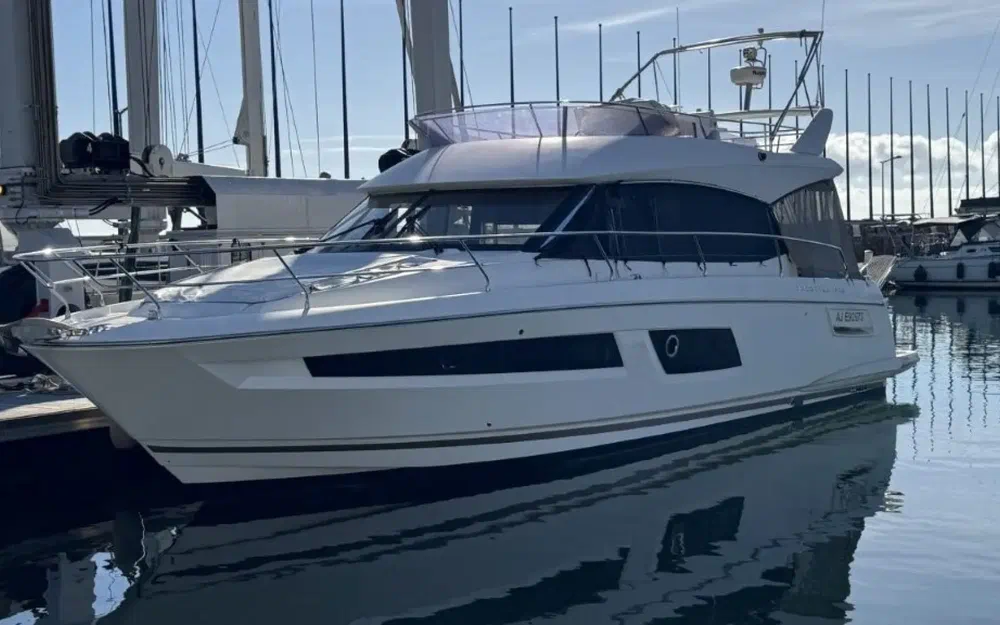slider 3 Jeanneau Prestige 450 Fly