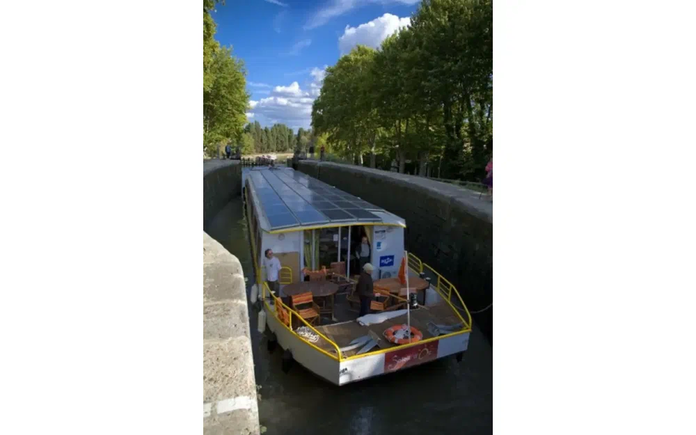 slider 0 Naviratous Peniche solaire