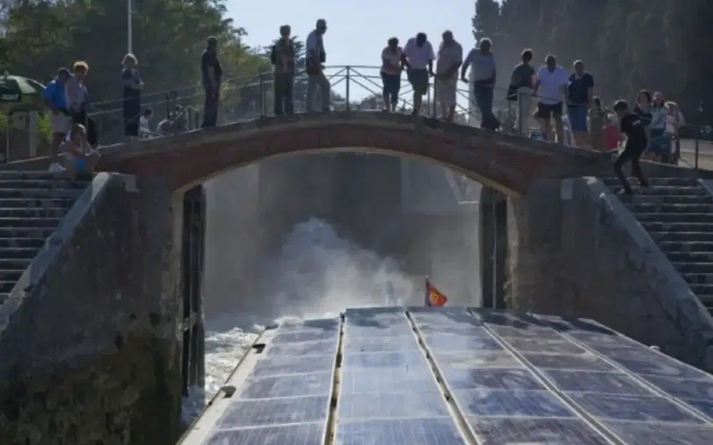 slider 1 Naviratous Peniche solaire