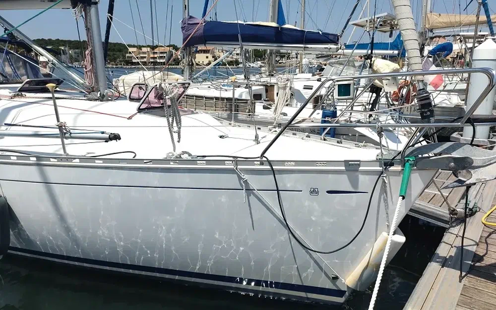 slider 13 Dufour 36 Classic