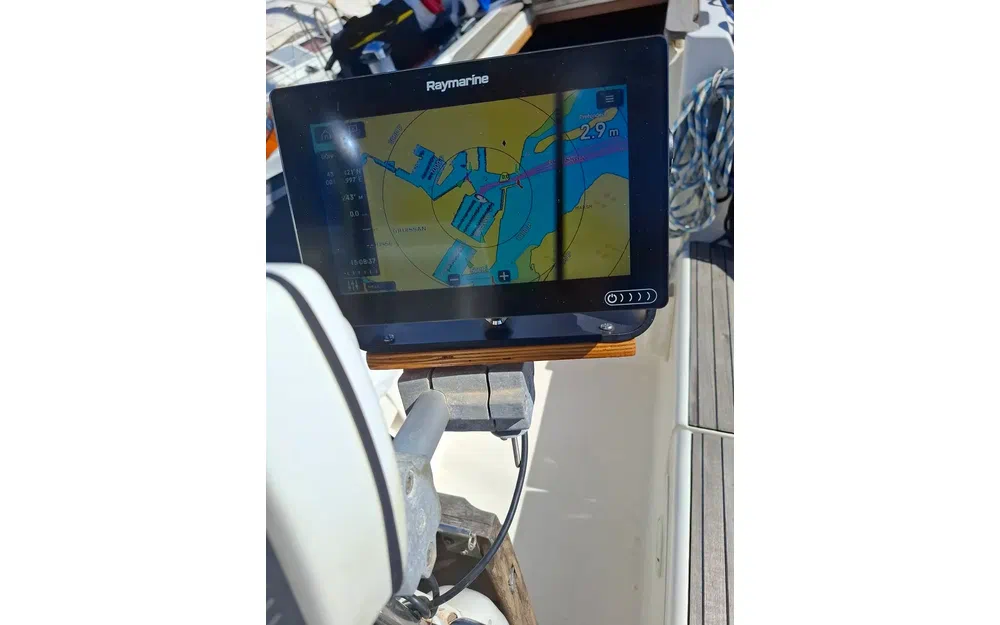 slider 16 Dufour 36 Classic