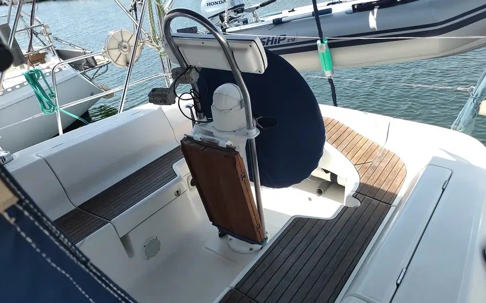 slider 18 Dufour 36 Classic