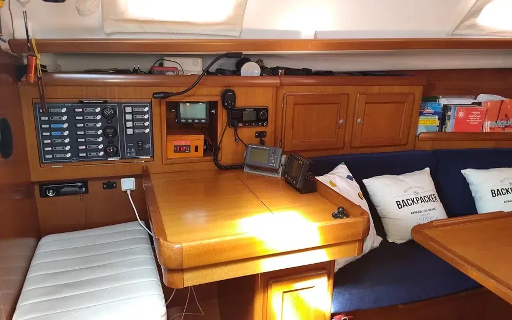 slider 32 Dufour 36 Classic